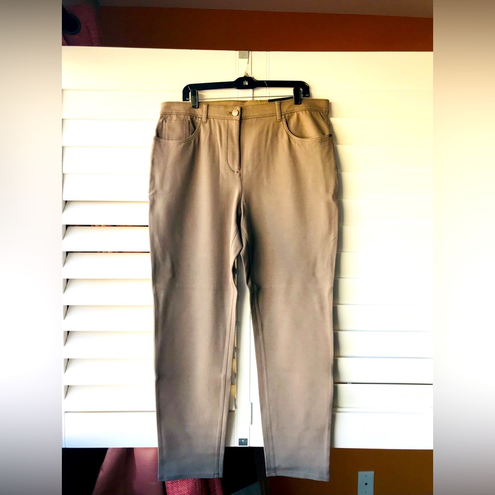 Chicos Peyton tan pants size 3